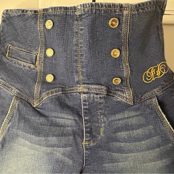 Fabulosity high waisted jean capris w side zipper - Picture 3 of 6